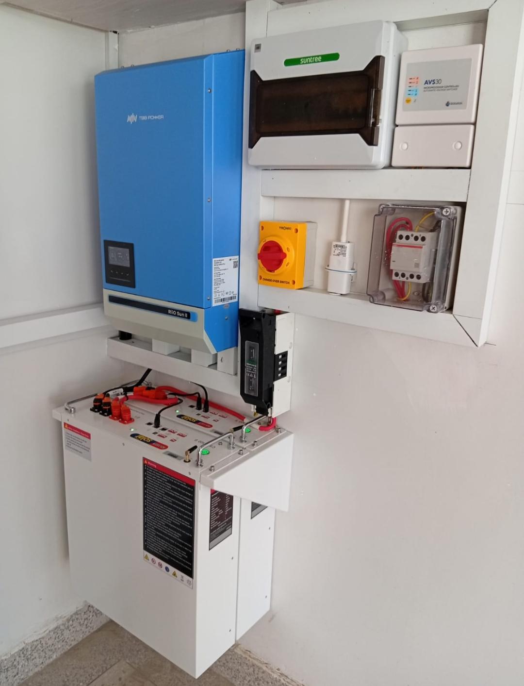 Hybrid Solar Power Installation
